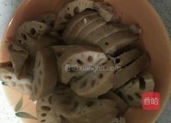 大蒜炒卤藕的做法图解2