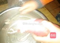 糖醋地瓜的做法图解1