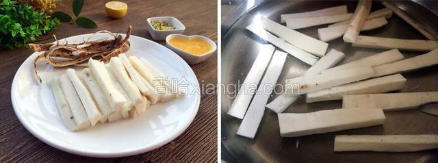 把山药处理好 切条，下锅煮15分钟， 橙子挤汁，放入冰糖，桂花洗净备用。