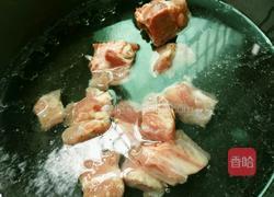 虫草排骨萝卜汤的做法图解1