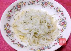 银鱼炒鸡蛋的做法图解1