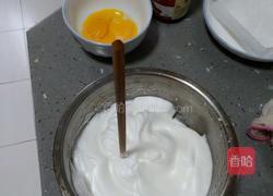 戚风蛋糕的做法图解6