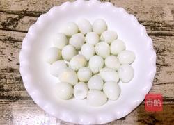 鹌鹑蛋红烧肉的做法图解2