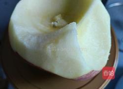 红枣苹果绿茶粥的做法图解2