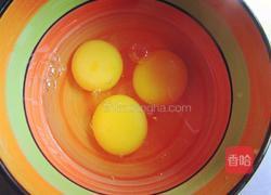 番茄汁鸡蛋干拌面的做法图解2