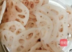 莲藕小炒的做法图解2