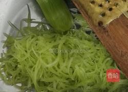 凉拌香辣莴笋的做法图解2