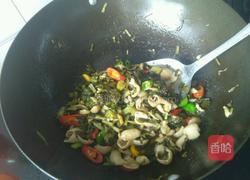 大肠炒酸菜的做法图解13