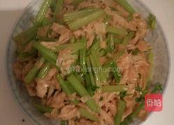 芹菜炒豆腐皮的做法图解5