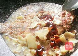 榨菜红烧鱼的做法图解7