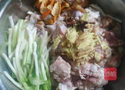 炖猪蹄的做法图解2