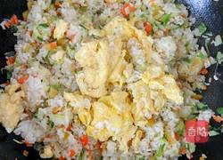 蔬菜蛋炒饭的做法图解6