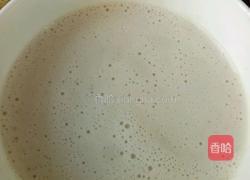 香蕉奶昔的做法图解3