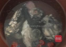 虫草花乌鸡汤的做法图解5
