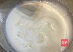 三花淡奶戚风蛋糕的做法图解5