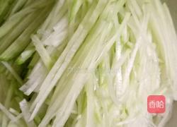 酸辣萝卜丝的做法图解3