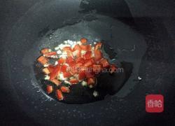 豌豆炒肉丁的做法图解6