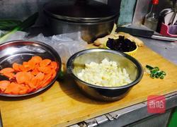 木耳炒蛋的做法图解1