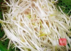豆芽炒肉片的做法图解2