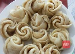 椒盐玫瑰花卷的做法图解7