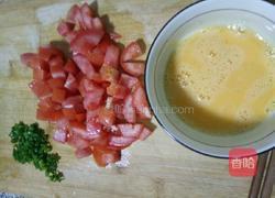 西红柿炒蛋盖饭的做法图解1