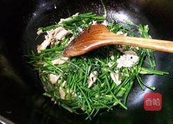 韭菜花炒肉片的做法图解4