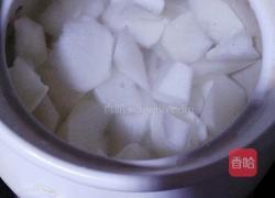 羊肉丸子白萝卜汤的做法图解2