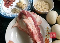 萝卜虾皮大骨汤的做法图解1