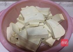 油炸豆腐的做法图解1