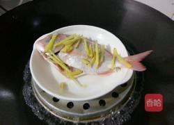 清蒸红立鱼的做法图解3