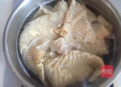 白菜豆芽豆皮拌胡萝卜的做法图解4