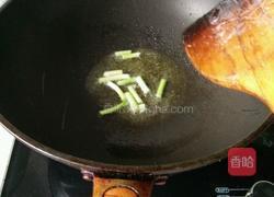 腊肠炒炸豆腐的做法图解4