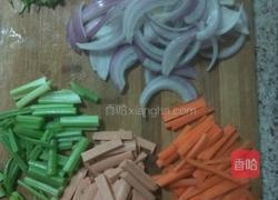 螺旋意利炒面的做法图解2