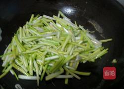 蒜黄炒鸡蛋的做法图解4