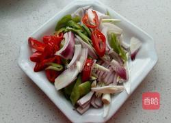 洋葱炒肉丝的做法图解2