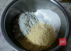 杂粮煎饼(内杂粮排叉)的做法图解1