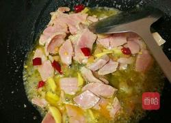 蒜苔炒咸肉的做法图解5