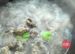 排骨炖酸菜的做法图解4