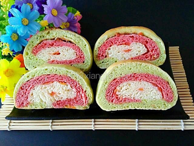 三色面包卷