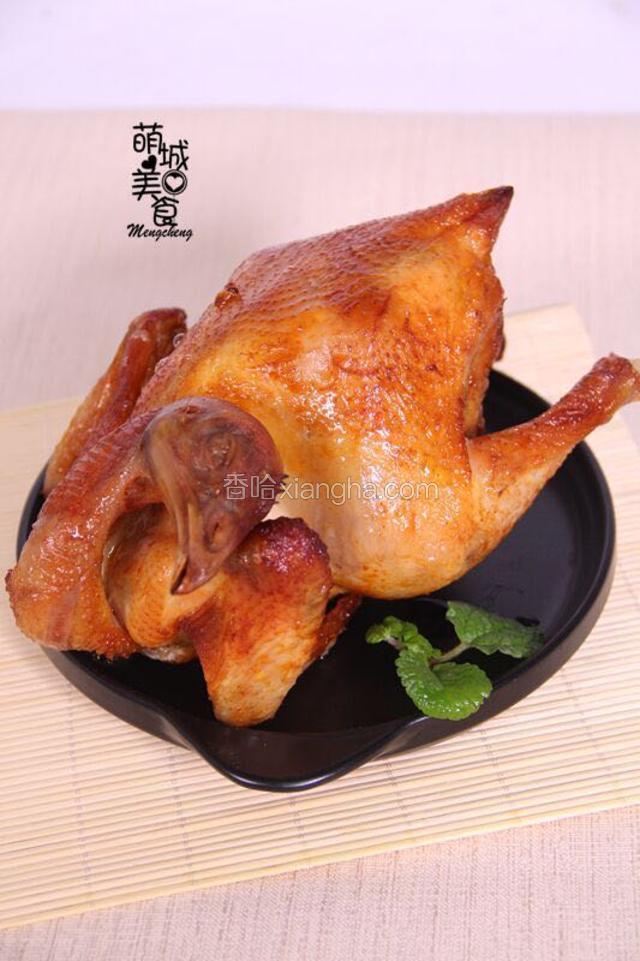 感恩，不一定非得惊天动地，轰轰烈烈，云淡风轻足以让人刻骨铭心就像一首唱不完的小情歌，轻轻的，淡淡的，暖暖的，沁人心脾。