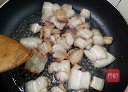 胡萝卜五花肉的做法图解4