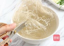 鲜虾白菜粉丝煲的做法图解3