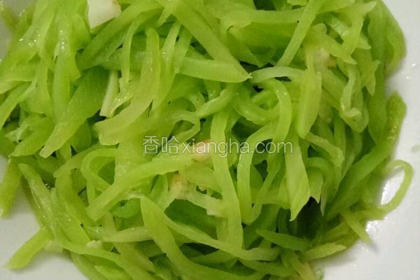 清炒莴笋丝