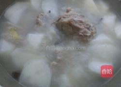 白萝卜炖大骨头的做法图解10