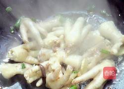 鸡爪烧鹌鹑蛋的做法图解7