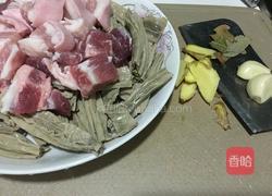 黑腐竹红烧肉的做法图解3