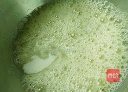 红豆戚风蛋糕的做法图解13