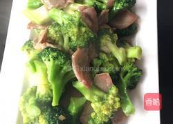 腊肉炒西兰花的做法图解5