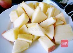 香浓苹果汁的做法图解2