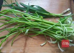 芹菜肉丝的做法图解1